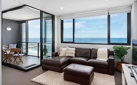 806 - Beachfront Beauty - Ocean Views & Parking